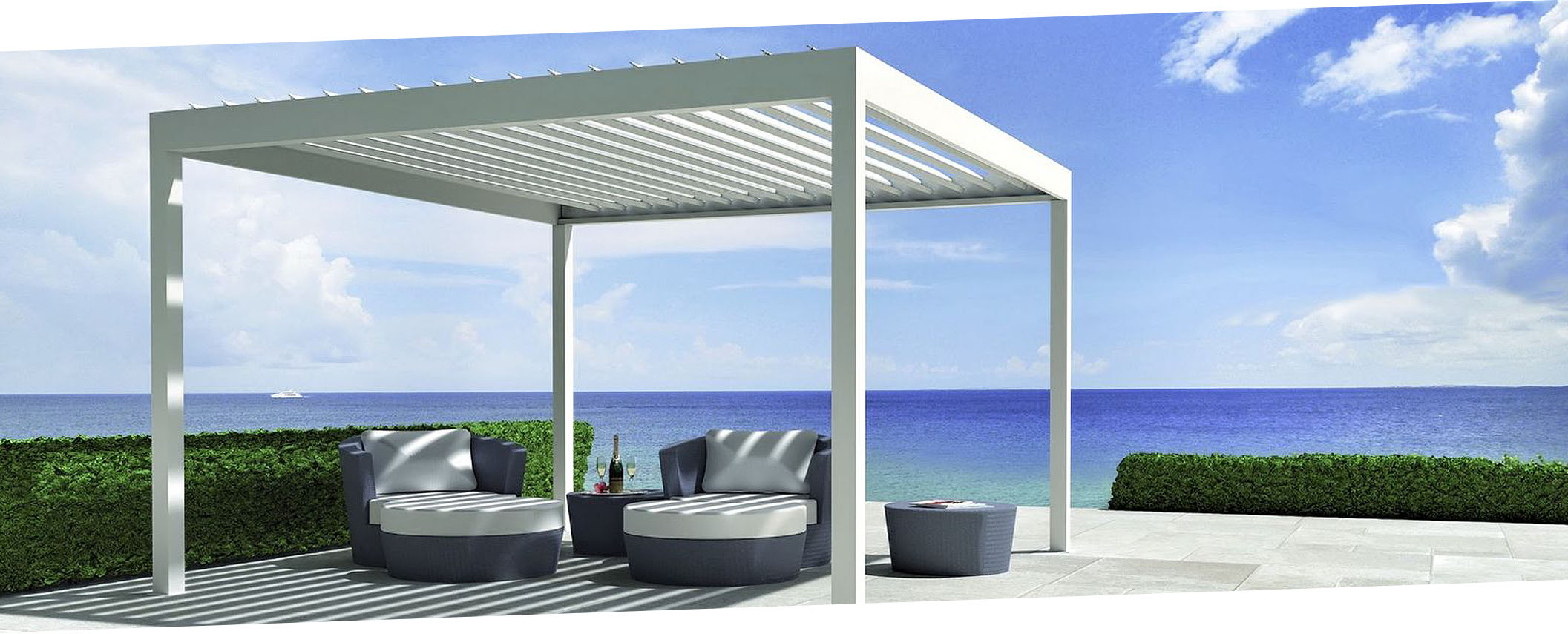 Lamellendach mit Windschutz